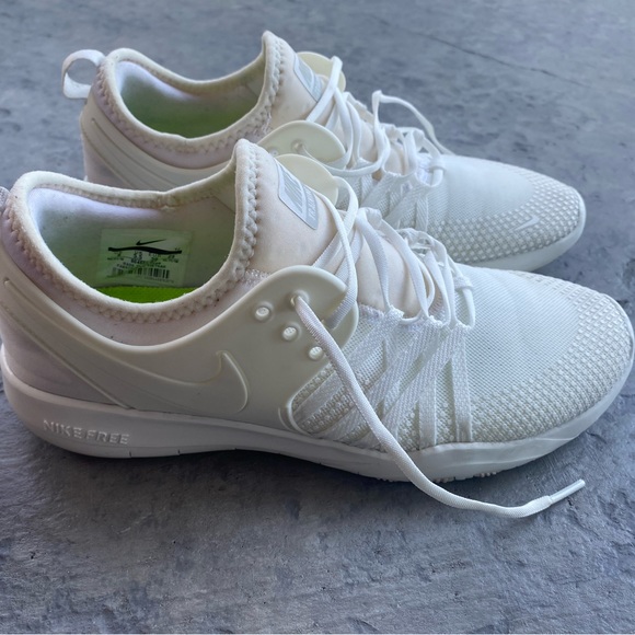 Nike Training Shoes - Picture 3 of 7